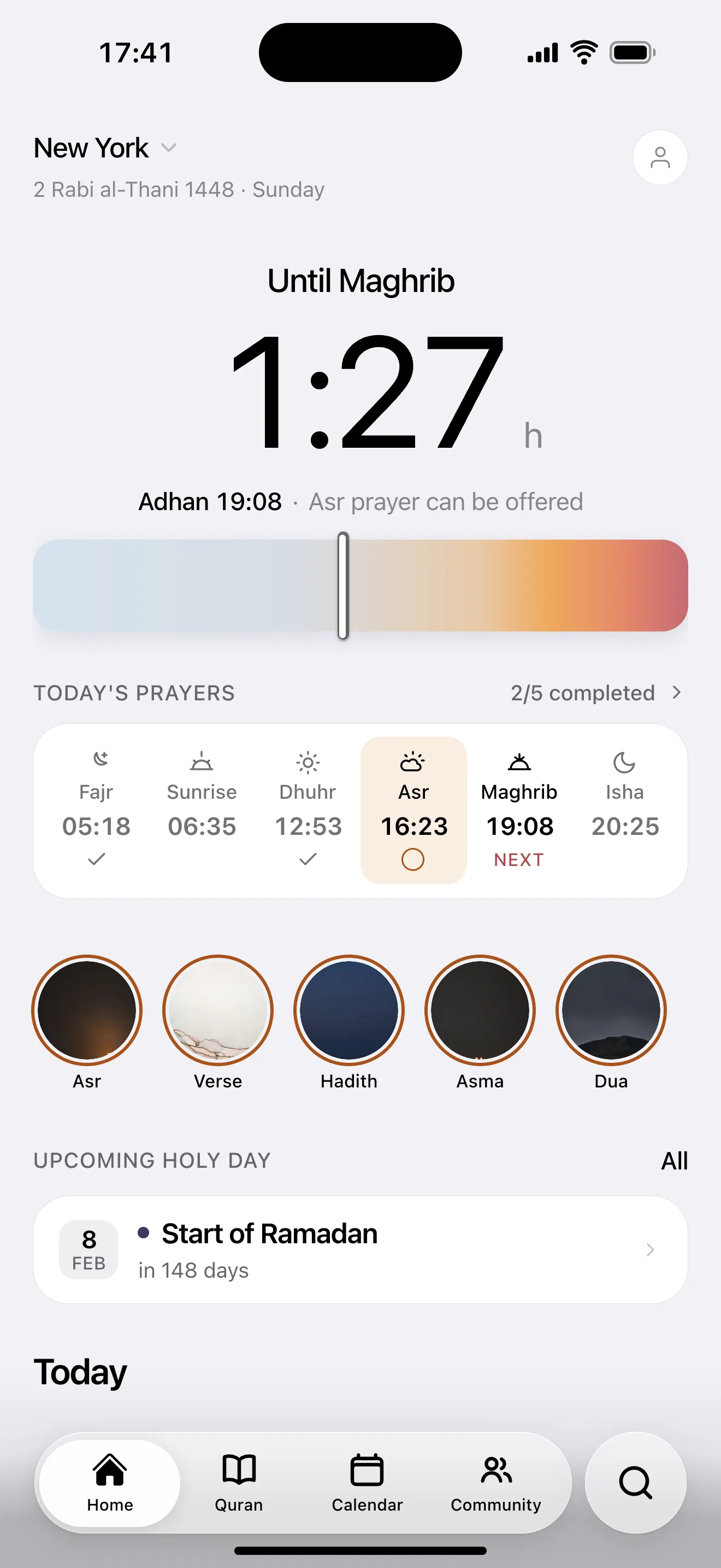 SalahNow home screen: time left until the maghrib adhan, the daily light strip and today’s six prayer times